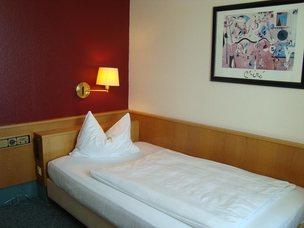 Hotel-Restaurant Handelshof Dortmund Pokoj fotografie